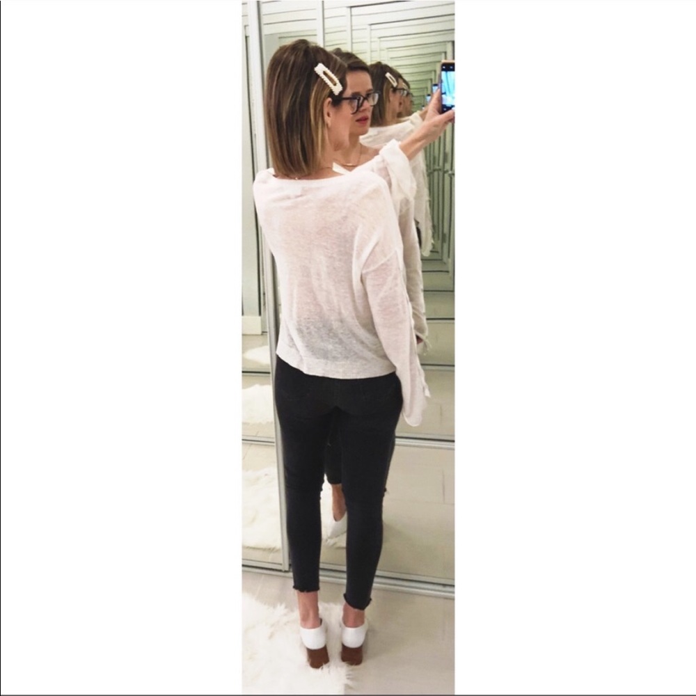 Feel the Piece Rossmore Button Slv Top - Picture 5 of 7